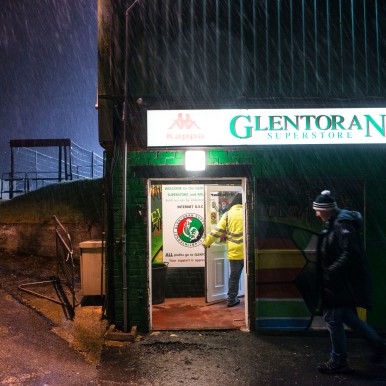 2016 IM MÄRZ, FC GLENTORAN BELFAST - COLERAINE FC, Stadion The Oval, 3 Belfast